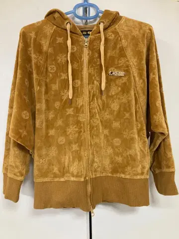 LB-03 로고 모노그램 판초 후드티