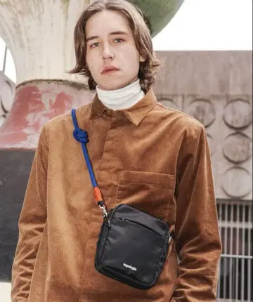 topologie TinBox small 블랙 사코슈