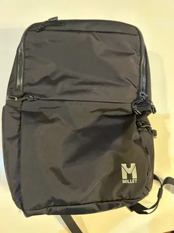 MILLET 블랙 백팩