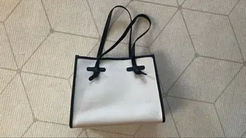 GIANNI CHIARINI 토트백 화이트/블랙