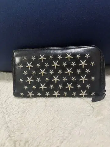 지미추 블랙 장지갑 별 모양 스터드