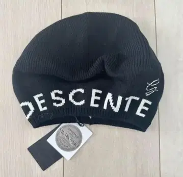 DESCENTE 블랙 니트 모자 골프용