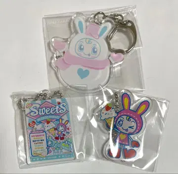 나루미야 해피파크 한정판 눈사람 아크릴 키링 베리에짱 가챠