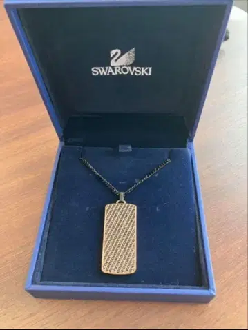 SWAROVSKI 스와로브스키 플레이트 목걸이