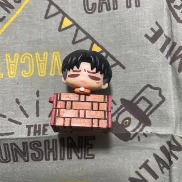 진격의 거인 이어폰 잭 리바이