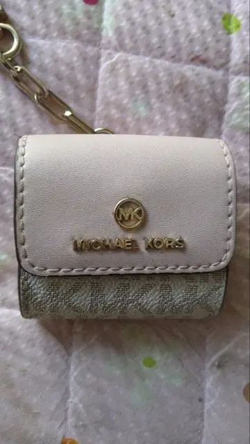 MICHAEL KORS 에어팟 케이스 핑크/베이지