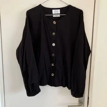 Sunny Clouds 블랙 셔츠