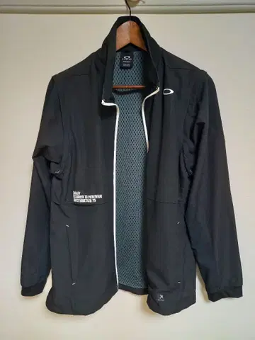 오클리 스컬 풀 집업 윈드 자켓