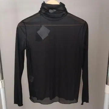 [택 포함 새상품] PLST 시어 터틀넥 긴팔 상의 S 블랙