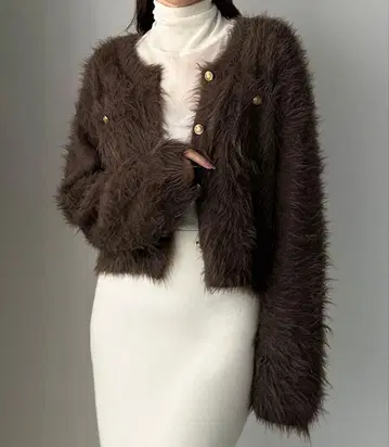 [택 포함 새상품] Louere 골드 버튼 샤기 니트 가디건