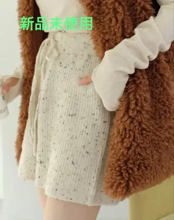 [미사용 새상품] Kastane 카스타네 리브 니트 숏팬츠 아이보리