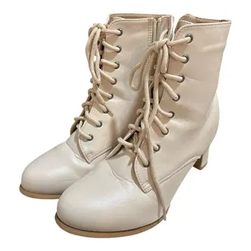 새상품급 귀여운 레이스업 미들컷 핑크 베이지 부츠 M