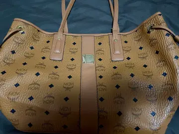 MCM Liz 리버서블 쇼퍼백 - 비세토스