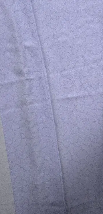 상어 코몬에 눈꽃 무늬, 쿠루리의 기모노 단