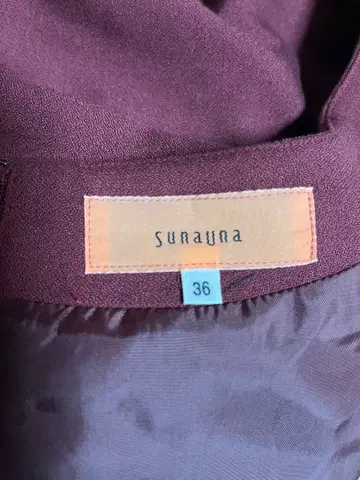 수나우나 (SunaUna)의 긴팔 원피스