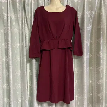 수나우나 (SunaUna)의 긴팔 원피스