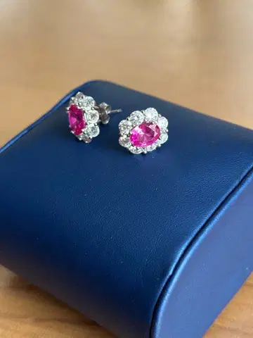 핑크 루비 플라워형 귀걸이 핑크 스톤 스터드식