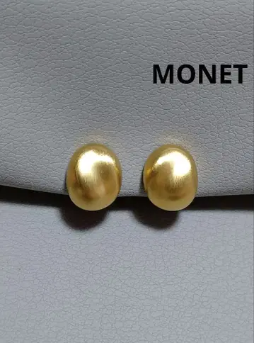a49 MONET 매트 골드 콩 귀걸이