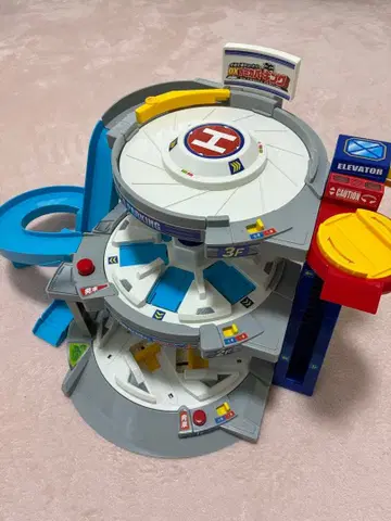 토미카 빙글빙글 슛 DX 주차장