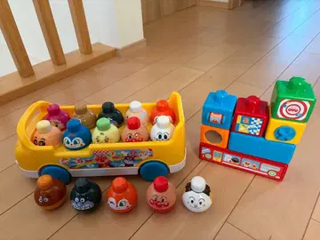 호빵맨 완구 세트 ~뇌를 키우는~ 세어 쌓는 버스 & 쌓는 세트