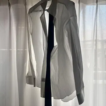 화이트 타키시드 셔츠