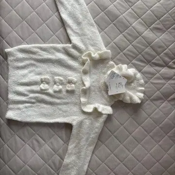 화이트 프릴 니트 스웨터 100cm