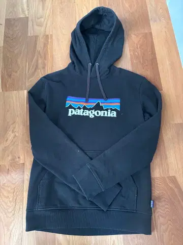 patagonia 블랙 후드 부착 후드티