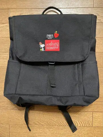 레어 미사용에 가까운 새상품급 맨해튼 포티지 스누피 70주년 기념 백팩