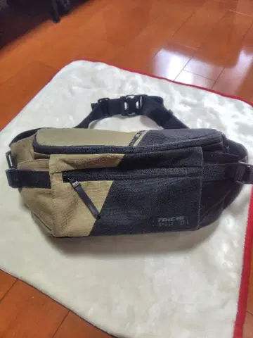 RS 타이치 바디 백