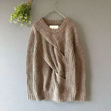 S/A 애프터눈 티 [M] 고급 내추럴 모헤어 혼방 프론트 트위스트 니트