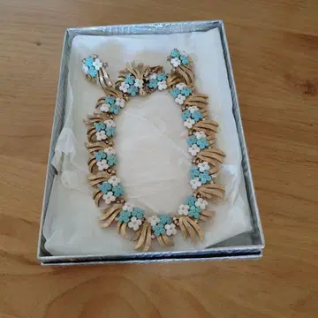 [ 앤티크 주얼리 ] 빈티지풍 플라워 모티브 목걸이