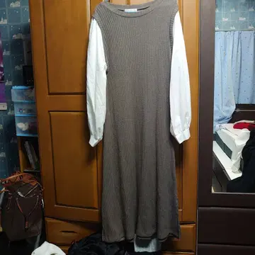그레이 리브 니트 긴팔 원피스