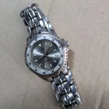 가동품. RP 아날로그 쿼츠 손목시계 실버 스테인리스