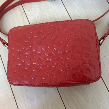 마리메꼬 우니코 엠보싱 숄더백