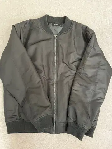 블랙 봄버 자켓 집업