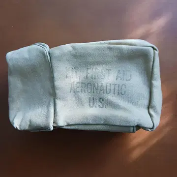USAAF(미 육군 항공대) WWII 퍼스트 에이드 키트 / 실물 미사용