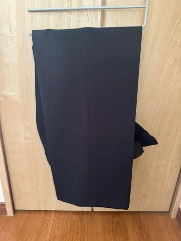 OHGA TUCK PANTS 세미 와이드 팬츠 네이비