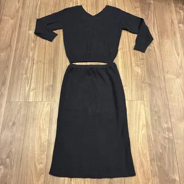 STRAWBERRY-FIELDS 니트 셋업 네이비