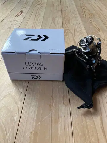 24 루비아스 DAIWA LUVIAS LT2000S-H 스피닝 릴