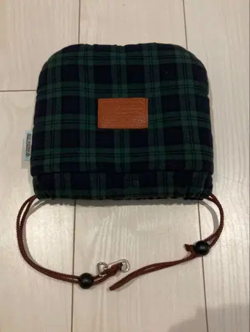 N.E.Hutte 아이언 커버