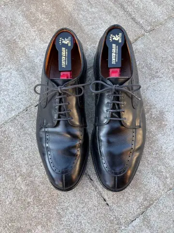 [ Allen Edomonds ] 아렌 에드몬즈 가죽 신발 V 칩 윙 칩