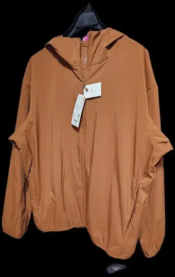 유니클로 포켓터블 UV컷 후드티 남성용 M 나노 디자인