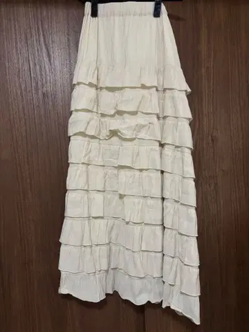 로리즈팜 프릴 스커트