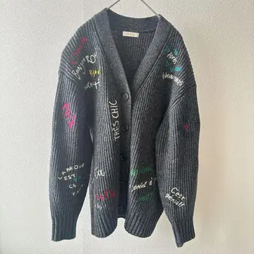 LOUNGEDRESS 라운지 드레스 로고 자수 가디건