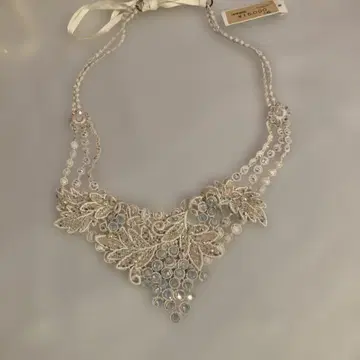 엘레강트한 화이트 레이스 목걸이