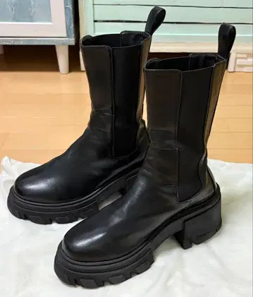 EMODA 사이드 고어 부츠 통굽