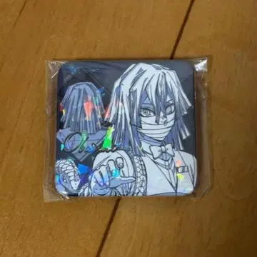 귀멸의 칼날 모크텔 바 로토 이구로 오바나이 글리터 캔뱃지