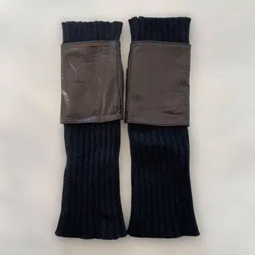 새상품급 셀모네타 가죽 x 니트 롱 그로브 블랙 블랙 가죽 장갑