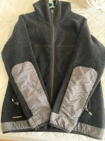 마운틴 이큅먼트 플리스 자켓 후드 부착 블랙