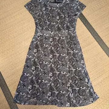 NEWYORKER 페이즐리 무늬 반팔 무릎 기장 원피스